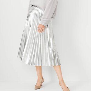 NWT Silver Faux Leather Pleated Midi Skirt Size 4